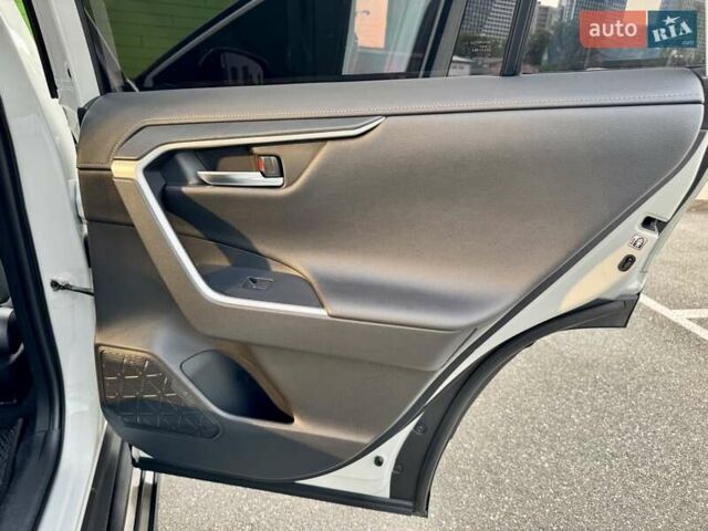 Белый Тойота РАВ 4, объемом двигателя 1.99 л и пробегом 93 тыс. км за 26900 $, фото 39 на Automoto.ua