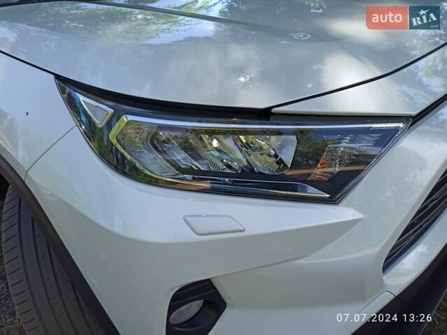 Белый Тойота РАВ 4, объемом двигателя 1.99 л и пробегом 171 тыс. км за 26799 $, фото 13 на Automoto.ua