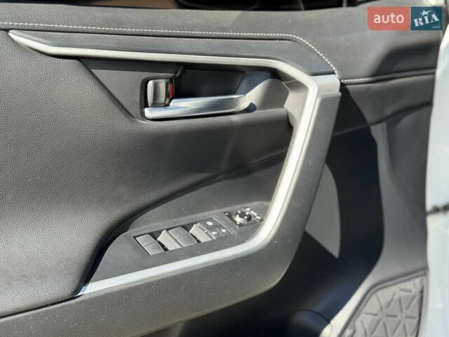 Белый Тойота РАВ 4, объемом двигателя 2 л и пробегом 92 тыс. км за 29700 $, фото 23 на Automoto.ua