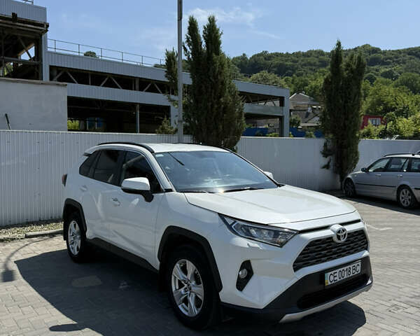 Белый Тойота РАВ 4, объемом двигателя 1.99 л и пробегом 98 тыс. км за 29000 $, фото 1 на Automoto.ua