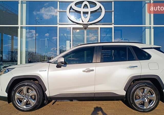 Білий Тойота РАВ 4, об'ємом двигуна 2.49 л та пробігом 125 тис. км за 34376 $, фото 2 на Automoto.ua