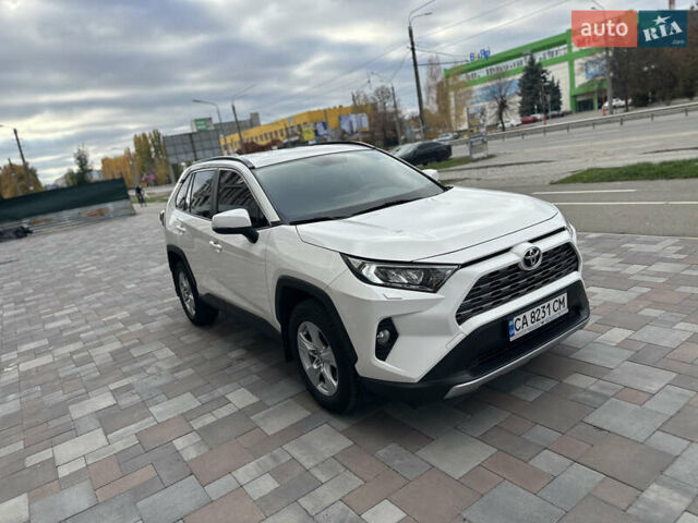 Белый Тойота РАВ 4, объемом двигателя 2 л и пробегом 70 тыс. км за 27999 $, фото 10 на Automoto.ua