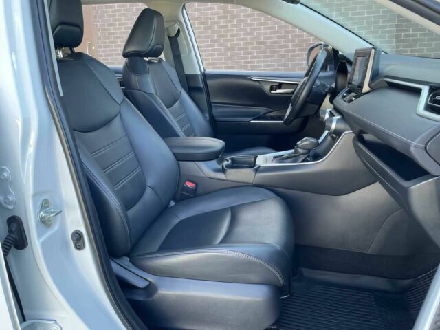 Білий Тойота РАВ 4, об'ємом двигуна 2.5 л та пробігом 36 тис. км за 14000 $, фото 9 на Automoto.ua