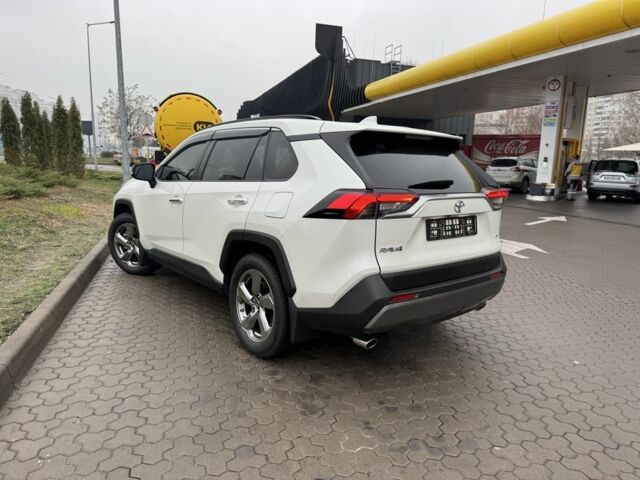 Белый Тойота РАВ 4, объемом двигателя 2 л и пробегом 99 тыс. км за 26500 $, фото 3 на Automoto.ua