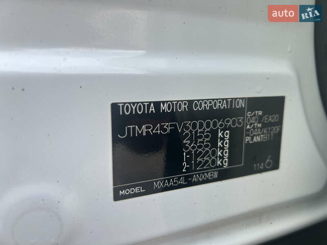 Тойота РАВ 4 2019 в Ровно на Automoto.ua Белый Тойота РАВ 4, объемом двигателя 1.99 л и пробегом 83 тыс. км за 28400 $, фото 47 на Automoto.ua