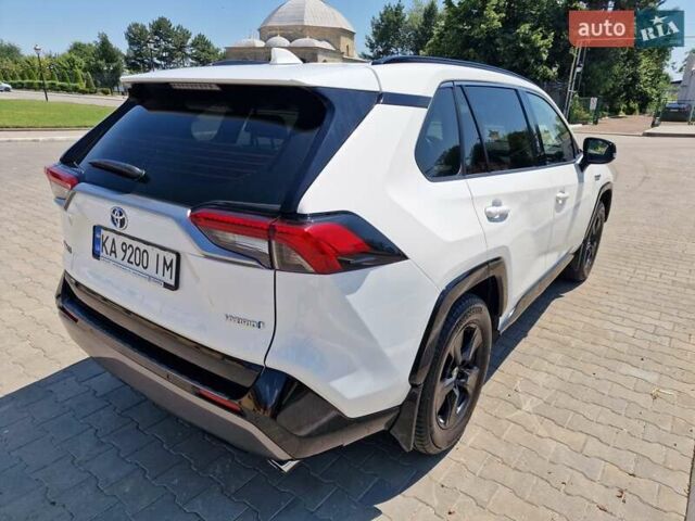 Белый Тойота РАВ 4, объемом двигателя 2.49 л и пробегом 25 тыс. км за 33000 $, фото 2 на Automoto.ua