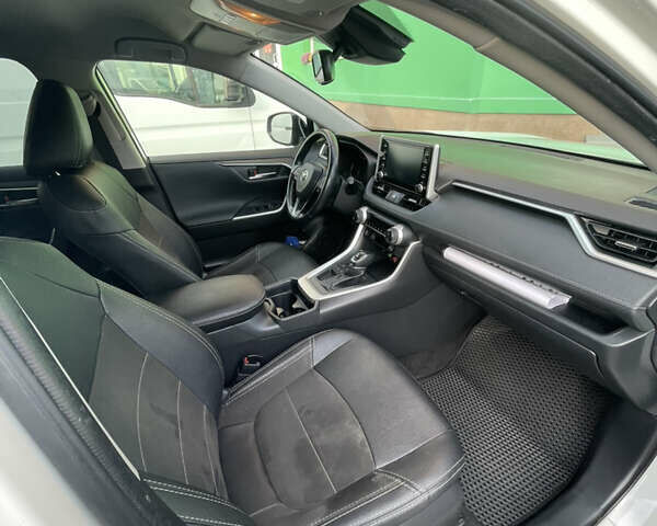 Білий Тойота РАВ 4, об'ємом двигуна 2 л та пробігом 89 тис. км за 29200 $, фото 6 на Automoto.ua