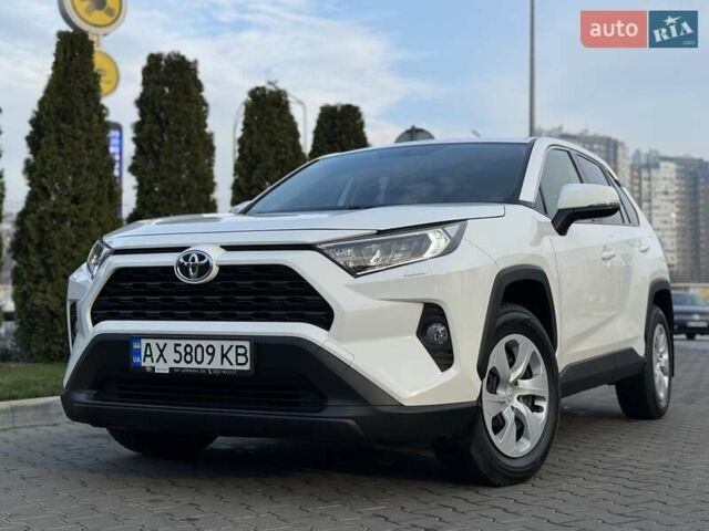Білий Тойота РАВ 4, об'ємом двигуна 1.99 л та пробігом 76 тис. км за 22500 $, фото 9 на Automoto.ua