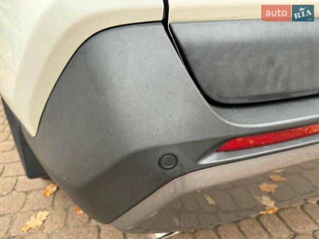 Белый Тойота РАВ 4, объемом двигателя 2.49 л и пробегом 78 тыс. км за 28500 $, фото 24 на Automoto.ua