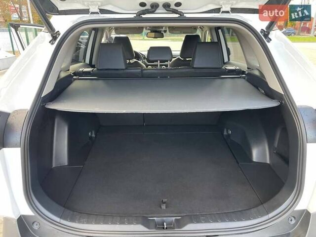 Белый Тойота РАВ 4, объемом двигателя 2.5 л и пробегом 78 тыс. км за 32500 $, фото 19 на Automoto.ua