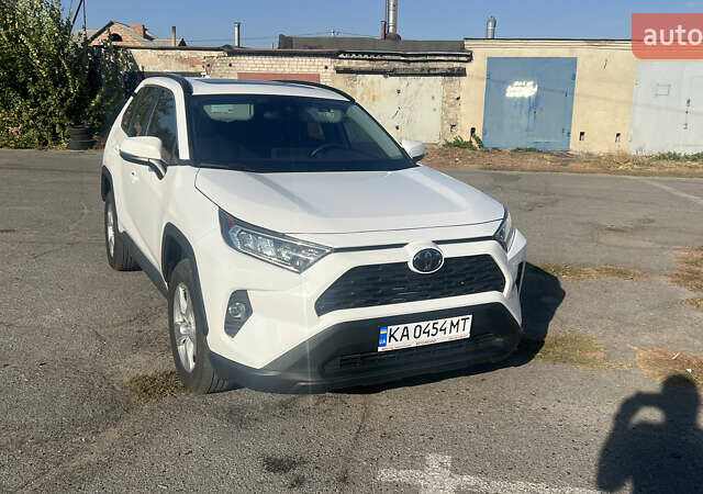 Білий Тойота РАВ 4, об'ємом двигуна 2.49 л та пробігом 75 тис. км за 28000 $, фото 14 на Automoto.ua