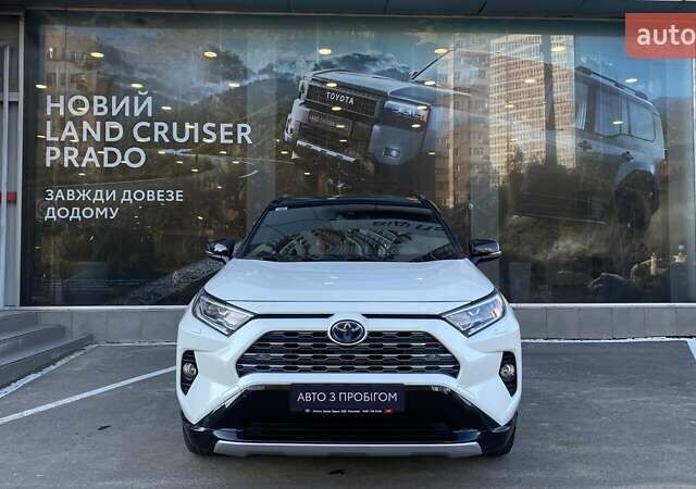 Білий Тойота РАВ 4, об'ємом двигуна 2.49 л та пробігом 120 тис. км за 34020 $, фото 4 на Automoto.ua