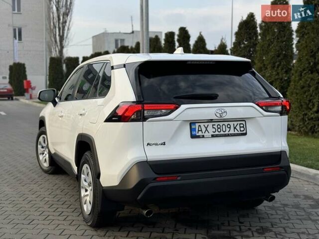 Білий Тойота РАВ 4, об'ємом двигуна 1.99 л та пробігом 76 тис. км за 22500 $, фото 14 на Automoto.ua