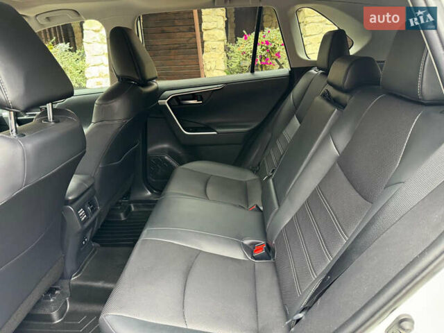 Белый Тойота РАВ 4, объемом двигателя 2.49 л и пробегом 78 тыс. км за 28500 $, фото 35 на Automoto.ua