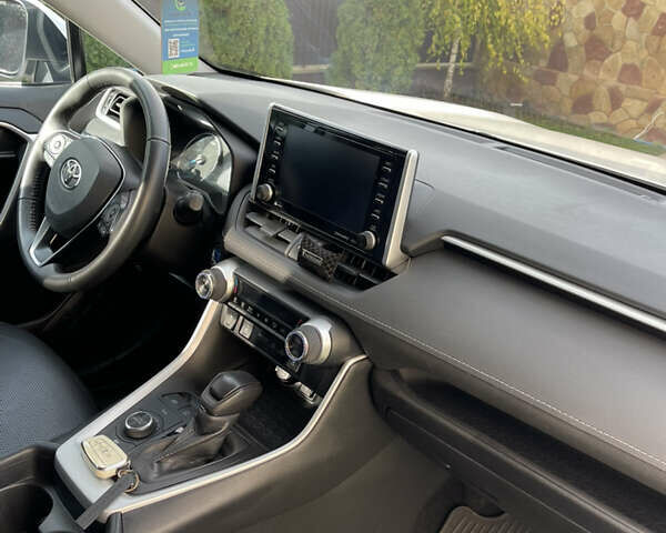 Белый Тойота РАВ 4, объемом двигателя 2.49 л и пробегом 95 тыс. км за 31153 $, фото 18 на Automoto.ua