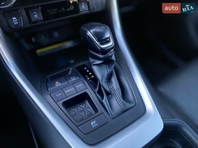 Білий Тойота РАВ 4, об'ємом двигуна 2.49 л та пробігом 120 тис. км за 34020 $, фото 18 на Automoto.ua