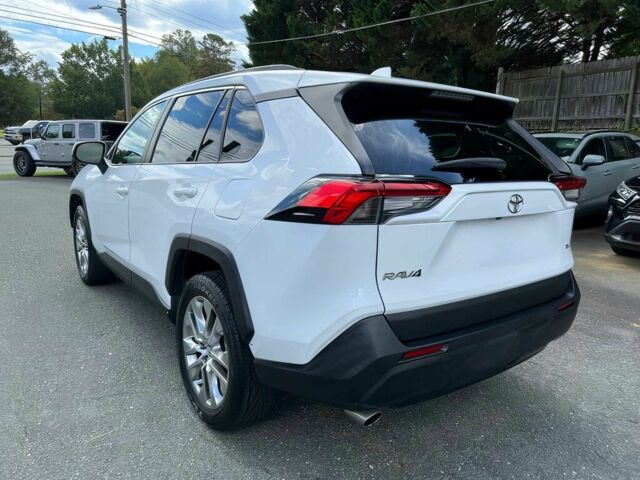 Белый Тойота РАВ 4, объемом двигателя 2.5 л и пробегом 46 тыс. км за 13000 $, фото 5 на Automoto.ua