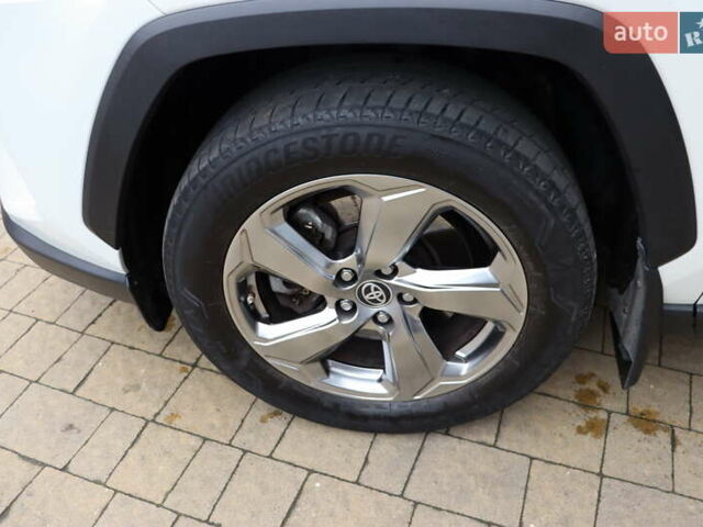 Білий Тойота РАВ 4, об'ємом двигуна 2.49 л та пробігом 95 тис. км за 37900 $, фото 10 на Automoto.ua