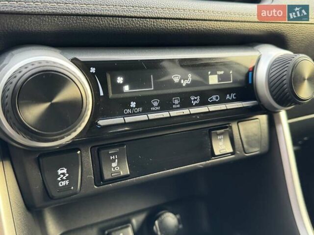Білий Тойота РАВ 4, об'ємом двигуна 1.99 л та пробігом 76 тис. км за 22500 $, фото 57 на Automoto.ua