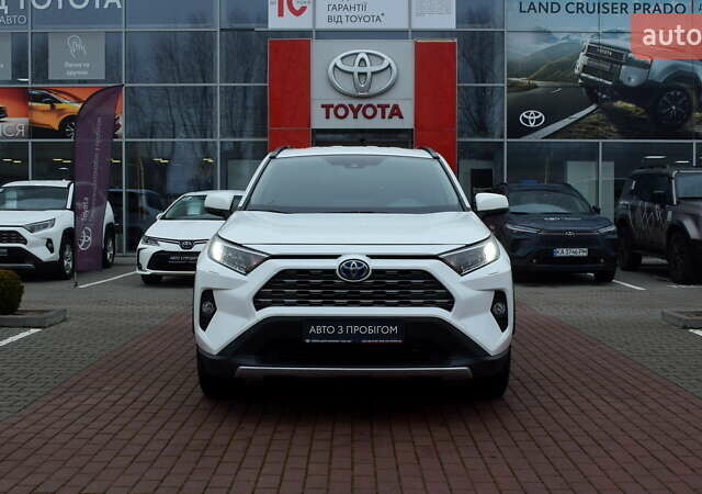 Белый Тойота РАВ 4, объемом двигателя 2.49 л и пробегом 166 тыс. км за 26900 $, фото 4 на Automoto.ua