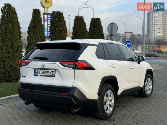 Білий Тойота РАВ 4, об'ємом двигуна 1.99 л та пробігом 76 тис. км за 22500 $, фото 34 на Automoto.ua