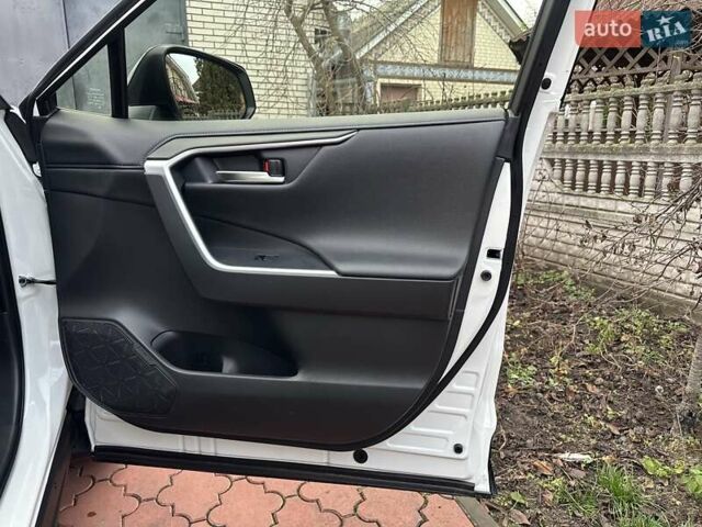 Белый Тойота РАВ 4, объемом двигателя 2.5 л и пробегом 88 тыс. км за 34999 $, фото 31 на Automoto.ua