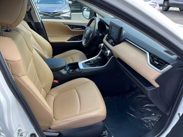 Белый Тойота РАВ 4, объемом двигателя 2.5 л и пробегом 46 тыс. км за 13000 $, фото 11 на Automoto.ua