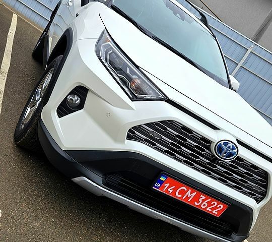 Білий Тойота РАВ 4, об'ємом двигуна 2.5 л та пробігом 100 тис. км за 36500 $, фото 1 на Automoto.ua