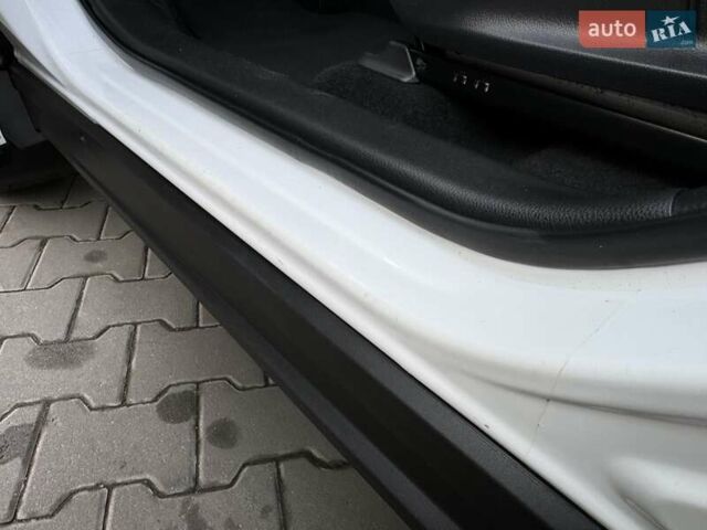 Білий Тойота РАВ 4, об'ємом двигуна 1.99 л та пробігом 76 тис. км за 22500 $, фото 62 на Automoto.ua