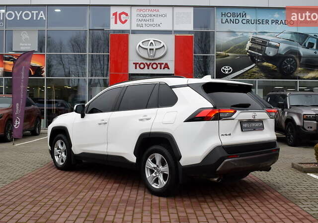Білий Тойота РАВ 4, об'ємом двигуна 1.99 л та пробігом 112 тис. км за 26800 $, фото 1 на Automoto.ua