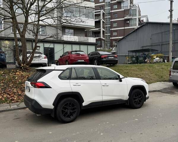 Белый Тойота РАВ 4, объемом двигателя 1.99 л и пробегом 144 тыс. км за 25000 $, фото 9 на Automoto.ua