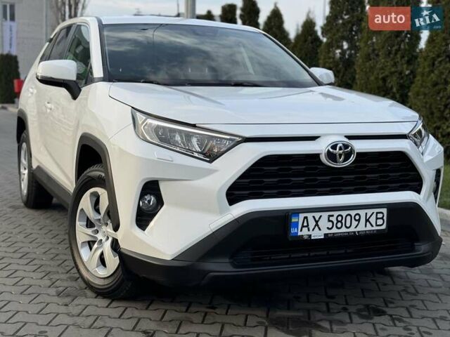 Білий Тойота РАВ 4, об'ємом двигуна 1.99 л та пробігом 76 тис. км за 22500 $, фото 28 на Automoto.ua