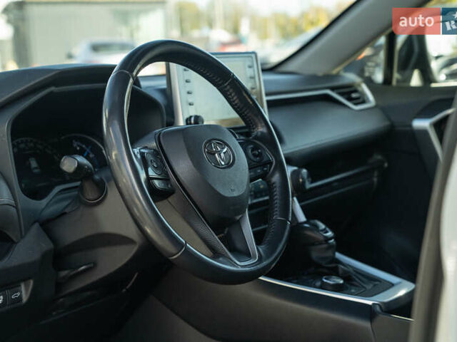 Белый Тойота РАВ 4, объемом двигателя 2.49 л и пробегом 119 тыс. км за 33900 $, фото 24 на Automoto.ua