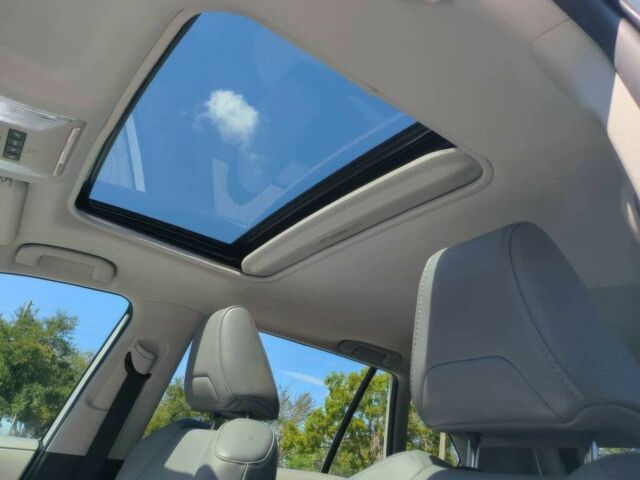 Білий Тойота РАВ 4, об'ємом двигуна 2.5 л та пробігом 39 тис. км за 10300 $, фото 9 на Automoto.ua