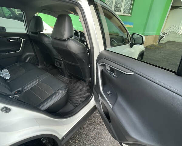 Білий Тойота РАВ 4, об'ємом двигуна 2 л та пробігом 89 тис. км за 29200 $, фото 12 на Automoto.ua