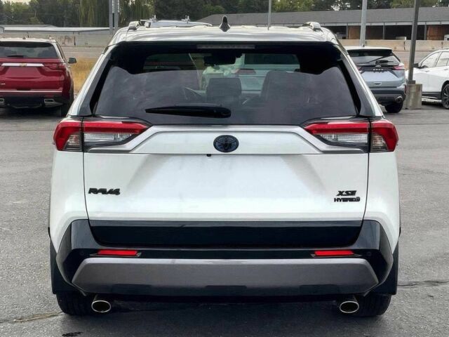 Белый Тойота РАВ 4, объемом двигателя 2.5 л и пробегом 33 тыс. км за 11000 $, фото 3 на Automoto.ua