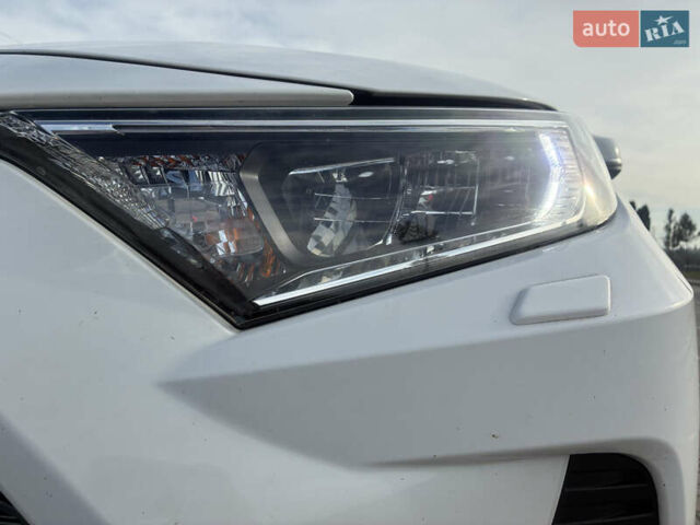 Белый Тойота РАВ 4, объемом двигателя 1.99 л и пробегом 167 тыс. км за 27500 $, фото 14 на Automoto.ua