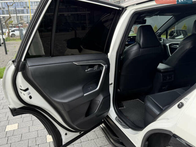 Белый Тойота РАВ 4, объемом двигателя 2.5 л и пробегом 118 тыс. км за 34000 $, фото 32 на Automoto.ua