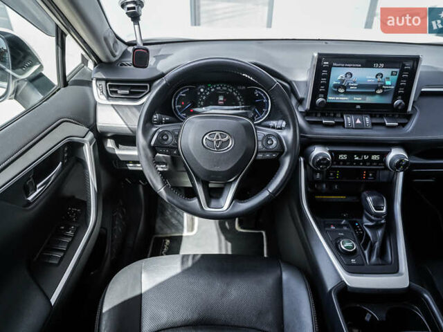 Білий Тойота РАВ 4, об'ємом двигуна 2.49 л та пробігом 108 тис. км за 39999 $, фото 15 на Automoto.ua