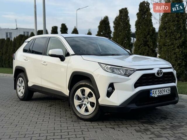 Білий Тойота РАВ 4, об'ємом двигуна 1.99 л та пробігом 76 тис. км за 22500 $, фото 24 на Automoto.ua