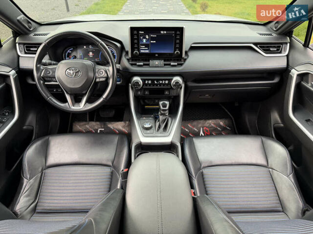 Белый Тойота РАВ 4, объемом двигателя 2.5 л и пробегом 118 тыс. км за 34000 $, фото 36 на Automoto.ua