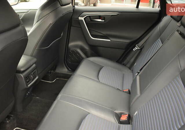 Білий Тойота РАВ 4, об'ємом двигуна 2.49 л та пробігом 132 тис. км за 31200 $, фото 10 на Automoto.ua