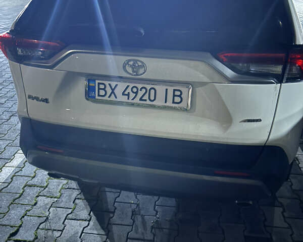 Белый Тойота РАВ 4, объемом двигателя 1.99 л и пробегом 182 тыс. км за 26500 $, фото 13 на Automoto.ua