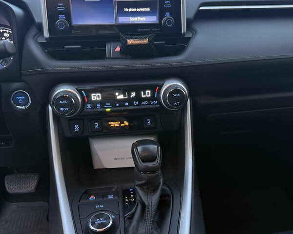 Белый Тойота РАВ 4, объемом двигателя 2.49 л и пробегом 95 тыс. км за 31153 $, фото 17 на Automoto.ua