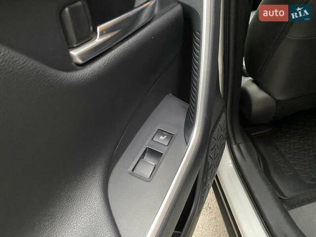 Белый Тойота РАВ 4, объемом двигателя 1.99 л и пробегом 108 тыс. км за 29899 $, фото 14 на Automoto.ua