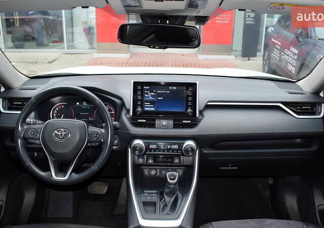 Білий Тойота РАВ 4, об'ємом двигуна 1.99 л та пробігом 112 тис. км за 26800 $, фото 7 на Automoto.ua