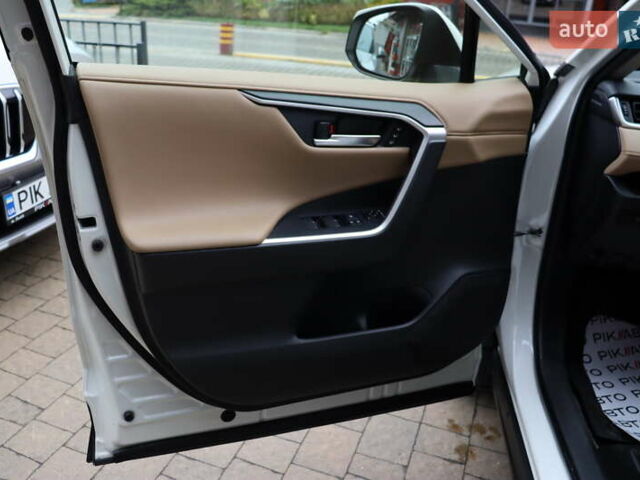 Білий Тойота РАВ 4, об'ємом двигуна 2.49 л та пробігом 95 тис. км за 37900 $, фото 11 на Automoto.ua