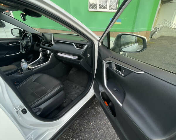 Білий Тойота РАВ 4, об'ємом двигуна 2 л та пробігом 89 тис. км за 29200 $, фото 10 на Automoto.ua
