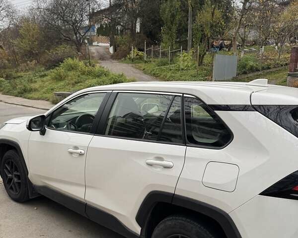 Белый Тойота РАВ 4, объемом двигателя 1.99 л и пробегом 144 тыс. км за 25000 $, фото 10 на Automoto.ua