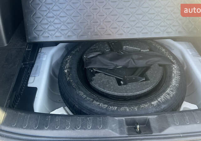 Білий Тойота РАВ 4, об'ємом двигуна 2.49 л та пробігом 75 тис. км за 28000 $, фото 11 на Automoto.ua